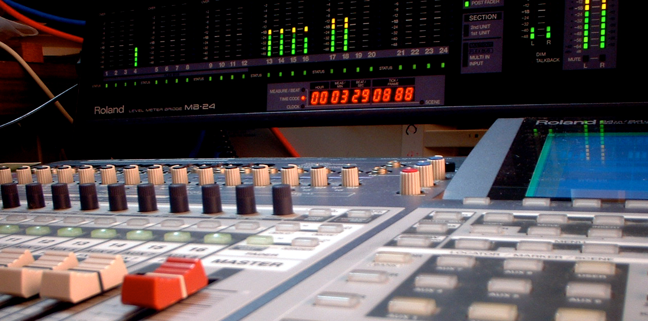 Photo  Recording HDD Mixer Roland VS2480 _ For Sound Edit